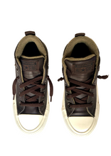 Load image into Gallery viewer, Converse
