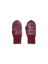 Load image into Gallery viewer, * Icelandic Wool Hat  and Mitten Set *
